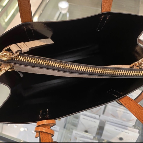 Marc Jacobs Grind Mini Tote Crossbody Colorblock - Picture 6 of 6